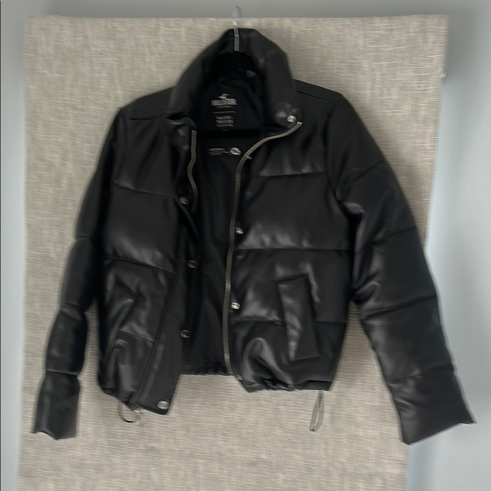 Hollister Black Puffer Jacket